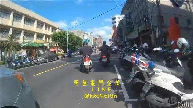 畫面曝光！屁孩派出所旁連開30槍！