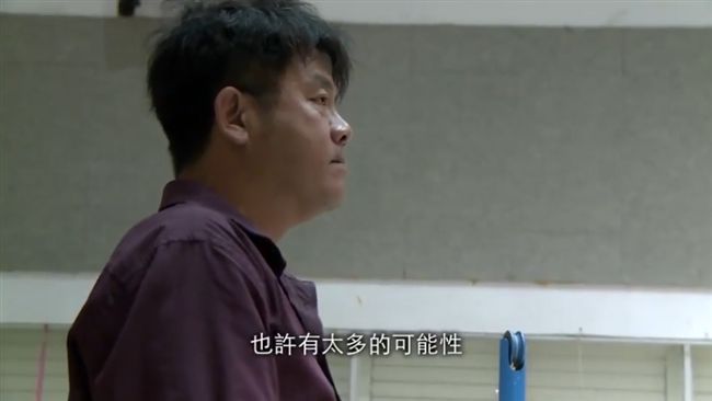 拖鞋教師自撞亡　網友：願一路好走