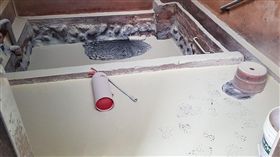 新北市，金山，毀損，浴池