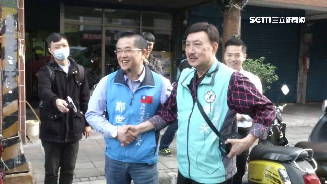 余天巧遇對手邀飆歌　鄭世維竟被消音