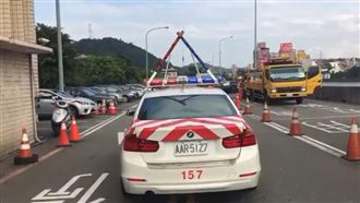 國道警執勤高風險　局長暖心舉動曝光