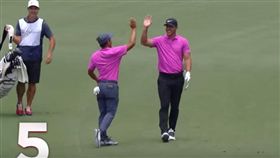 ▲PGA年度十大好球，台灣旅美球員潘政琮（右2）也上鏡。（圖／翻攝自YouTube）