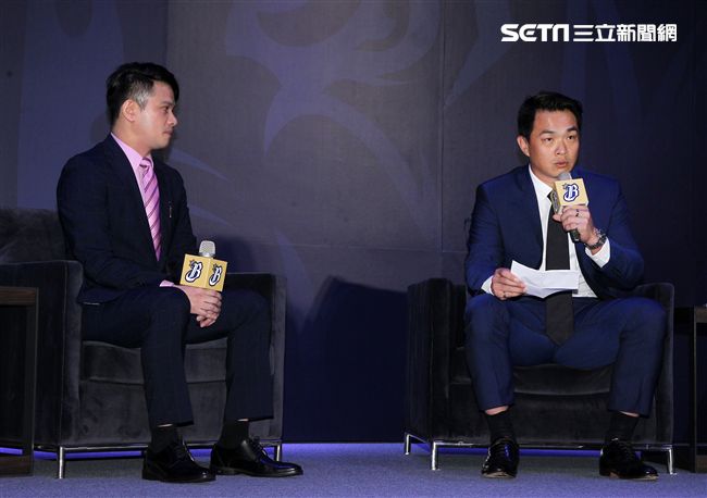 中職傳奇球星中信兄弟「恰恰」彭政閔紅了眼眶宣布這季打完引退。（記者邱榮吉/攝影）