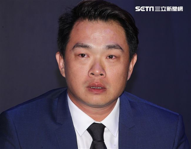 中職傳奇球星中信兄弟「恰恰」彭政閔紅了眼眶宣布這季打完引退。（記者邱榮吉/攝影）