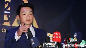 中職傳奇球星中信兄弟「恰恰」彭政閔紅了眼眶宣布這季打完引退。（記者邱榮吉/攝影）