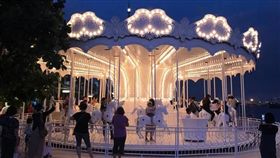 棧貳庫,旋轉木馬,拆除,高雄港,駁二,倉庫 圖/翻攝自高雄好過日臉書