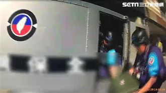 運鈔車對決小貨卡　警嚇急護「現鈔」