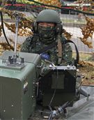 春節是國人最重要的傳統節慶，陸軍春節期間將持恆精實備戰訓練，「反擊部隊再戰整備」，操演課目包含「防空疏散、油彈整補暨命令下達、部隊機動、野戰搶修」等項。（記者邱榮吉/台中拍攝）