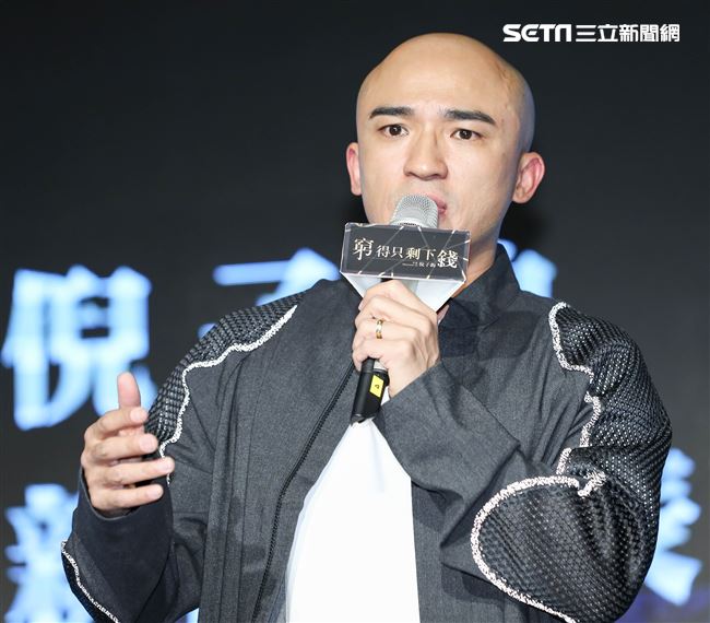 藝人小馬以本名倪子鈞歌手身分重新出發，經歷偶像團體「咻比嘟華」以及行腳節目「世界第一等」的種種淬鍊，睽違17年再度回歸歌壇並於今日舉辦新歌發表會。（記者林士傑/攝影）