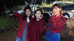 Dash、牧場之花Christy、李懿一起挑戰成為牧場管理員。
Dash與李懿搶著替小羊餵奶。
享受牧場新鮮牛奶鍋讓Dash與李懿直呼過癮。