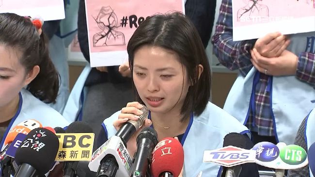 老白男逼脫褲擦屎　2受辱空姐擬提告