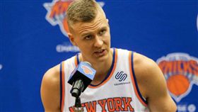 NBA／尼克有毒？24年來選秀全掰
NBA,紐約尼克,Charlie Ward,Charles Oakley,Kristaps Porzingis
翻攝自推特