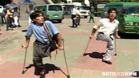  連體嬰雙胞胎（忠仁、忠義