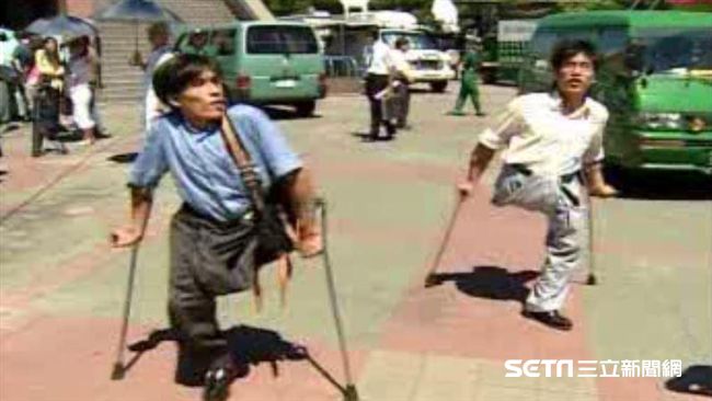 台灣首對成功分割連體嬰　哥哥忠仁逝