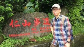 苦苓（圖／翻攝自苦苓臉書）