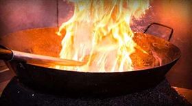 消防局,油汙,火警,電器,插座,過年,廚房。翻攝畫面