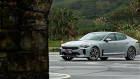 ▲Kia Stinger 2.0 GT-Line（圖／車訊網）
