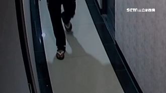 要錢不要命！賊穿拖鞋爬6樓欄杆行竊