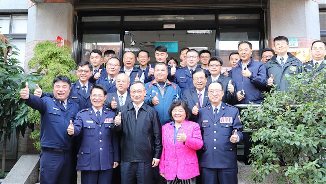 署長親臨金山、三峽分局　慰勉基層警