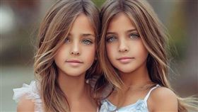 （圖／翻攝自clementstwins IG）