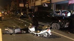 被吊銷駕照又酒駕！男逆向連環撞8車　撞死2人無緣過年（台中
直接用就可