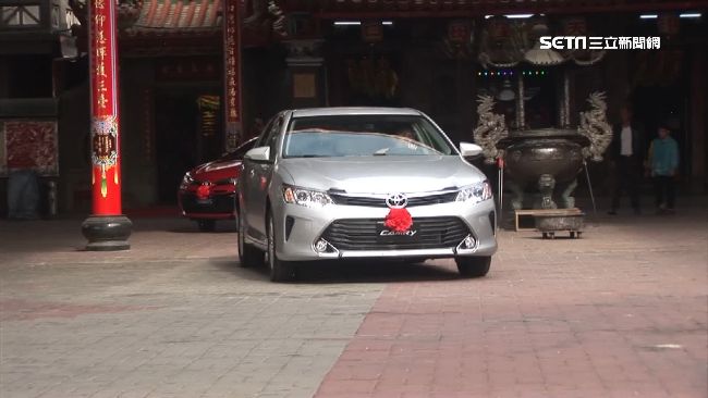 宮廟推擲筊大賽　有機會將轎車開回家
