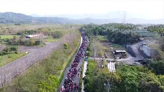 紫南宮初一發錢母！不吃團圓飯也要排