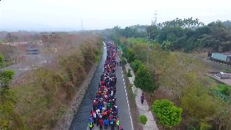 紫南宮排隊人龍驚人！不圍爐搶拿錢母