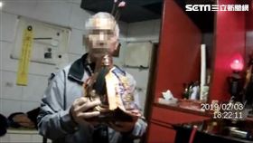 台北市陳姓男子夢到土地公想到他家作客，遂依照指示前往安興宮抱走神像，警方循線將他逮獲，訊後依竊盜罪移送法辦（翻攝畫面）