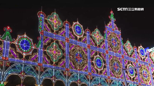 晚上走春！「光之饗宴」北市府前登場