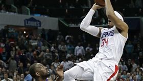 ▲快艇哈里斯（Tobias Harris）比賽最後5秒投進致勝球。（圖／翻攝自推特）