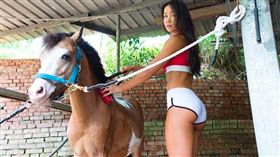 艾瑪,健身網紅,性感,美尻,冠軍,出國比賽