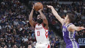 ▲哈登連續28場比賽得分破30。（圖／翻攝自推特）