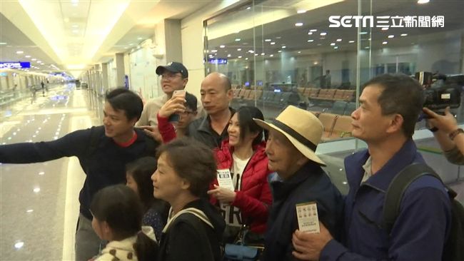 韓總過年出遊挨轟　今晚返台秒回擊！