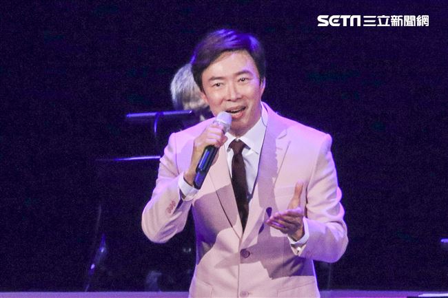 費玉清2019告別演唱會台北場，現場座無虛席暖心開唱。（記者林士傑/攝影）