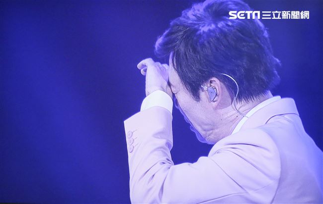 費玉清2019告別演唱會台北場，現場座無虛席暖心開唱。（記者林士傑/攝影）