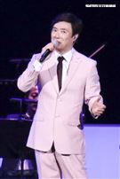 費玉清2019告別演唱會台北場，現場座無虛席暖心開唱。（記者林士傑/攝影）