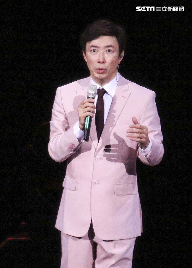 費玉清2019告別演唱會台北場，現場座無虛席暖心開唱。（記者林士傑/攝影）