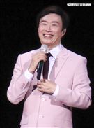 費玉清2019告別演唱會台北場，現場座無虛席暖心開唱。（記者林士傑/攝影）