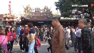 紫南宮日湧15萬人！1成會「借金」