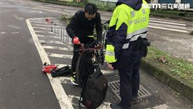 基隆,八堵,國道,陸男,腳踏車,環島（圖／翻攝畫面）