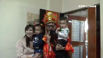 過年叫外送驚喜！財神爺提飲料到你家