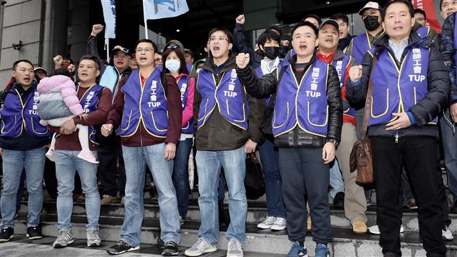 都推給蔡政府？他揭華航與國民黨關係