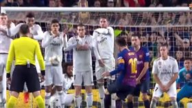 ▲梅西開自由球。（圖／取自YouTube畫面）