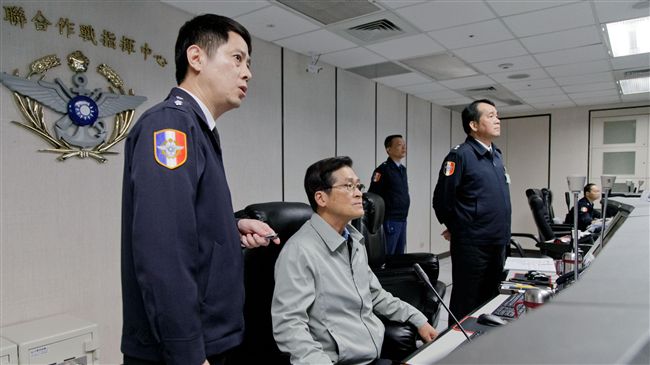 嚴德發視導戰備並肯定掌握台海動態
