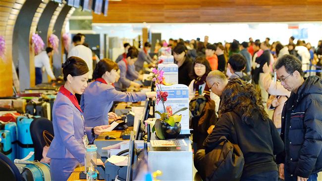 華航罷工／高官遭批假冒地勤抗議操弄