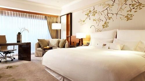六福皇宮出清！15萬床組1折帶回家