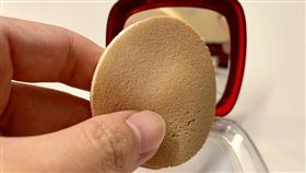 好噁！粉撲、口紅超過這時間不換「比馬桶髒」　細菌爬滿臉（記者郭奕均攝影）