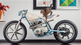 ▲JVLT 0014機車名行擺飾。（圖／翻攝網站）