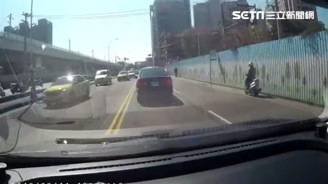 嬰噎奶嘴唇發黑！暖警狂飆4公里救命